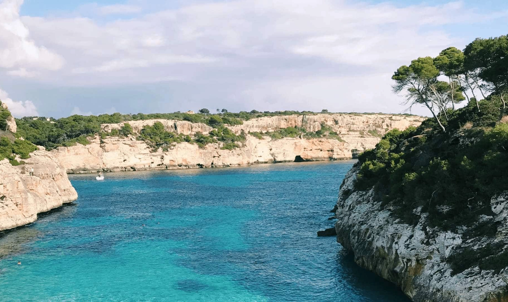 Vivir junto al mar: el por qué de invertir en una vivienda en la playa